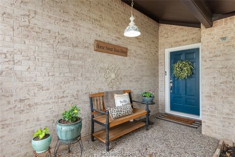 Tiny photo for 2512 Towering Oaks Drive, Bryan, TX 77802 (MLS # 26004039)