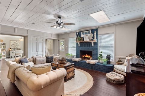 Tiny photo for 2512 Towering Oaks Drive, Bryan, TX 77802 (MLS # 26004039)