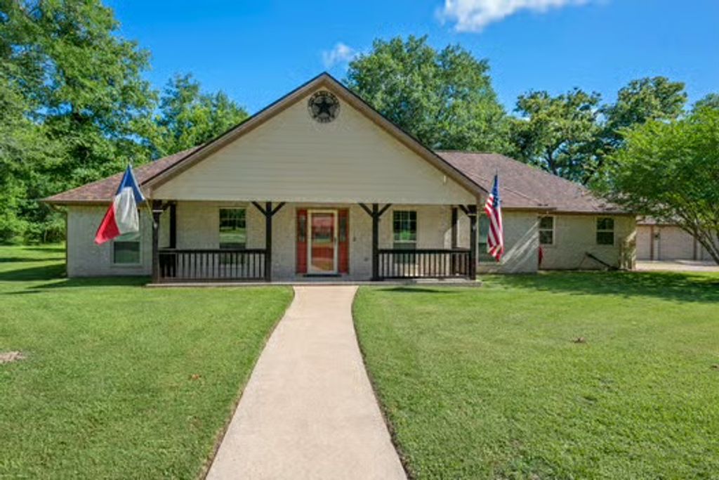 Photo of 4529 Quiet Waters, North Zulch, TX 77872 (MLS # 26004862)