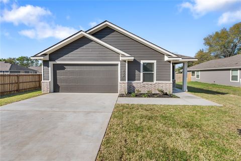 Photo of 1634 Lucky Street, Bryan, TX 77803 (MLS # 26006003)