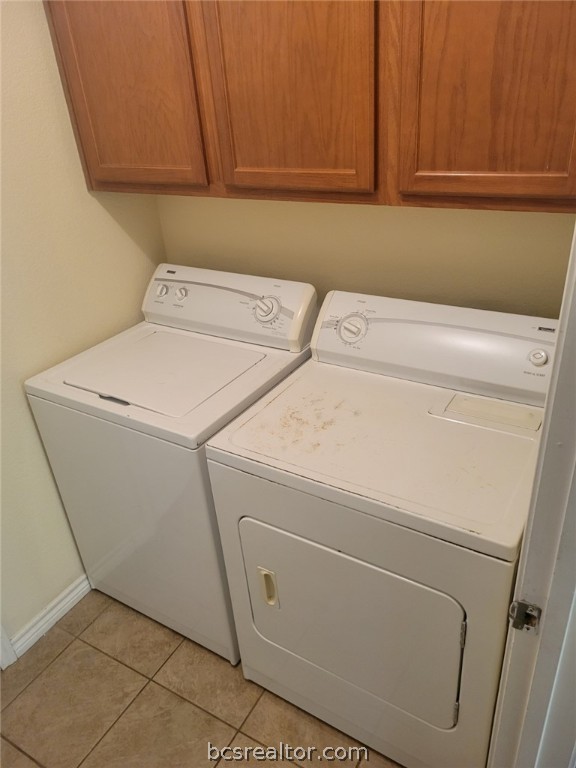 College Station, Texas 77845, United States, 4 Bedrooms Bedrooms, ,2 BathroomsBathrooms,Residential,Pending,55799