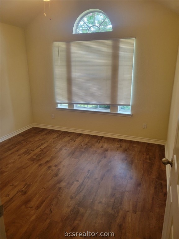 College Station, Texas 77845, United States, 4 Bedrooms Bedrooms, ,2 BathroomsBathrooms,Residential,Pending,55799
