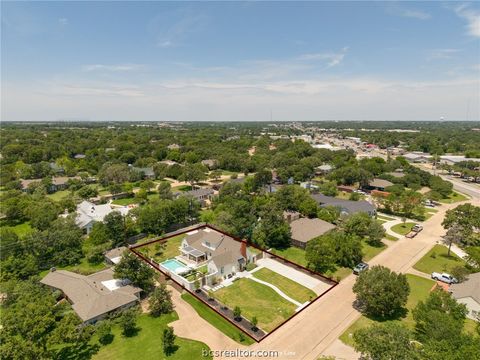 Tiny photo for 502 Brookside Drive E, Bryan, TX 77801 (MLS # 26006101)