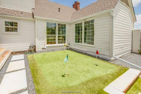 Tiny photo for 502 Brookside Drive E, Bryan, TX 77801 (MLS # 26006101)