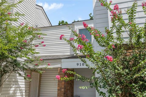 Tiny photo for 910 Navidad Street, Bryan, TX 77801 (MLS # 26009070)