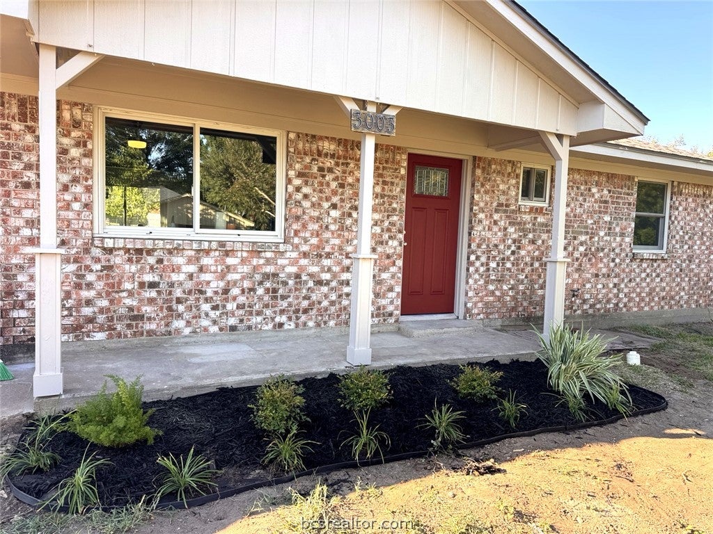 Photo of 3003 Kim Street, Bryan, TX 77803 (MLS # 26012135)