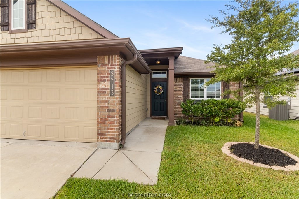 Photo of 3713 McKenzie Street, Bryan, TX 77803 (MLS # 26011558)