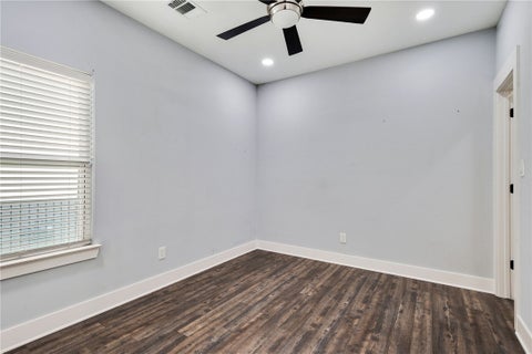 Tiny photo for 507 Walnut Street, Bryan, TX 77803 (MLS # 26012571)