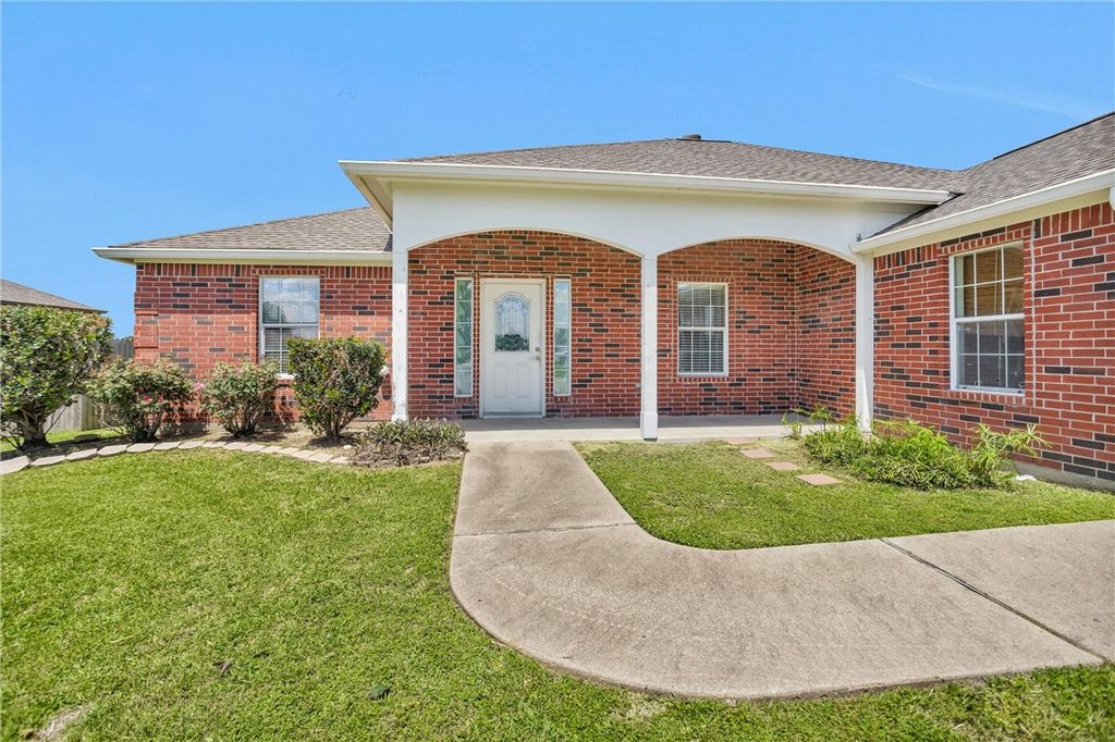 Photo of 2301 White Wing Drive, Navasota, TX 77868 (MLS # 26004385)