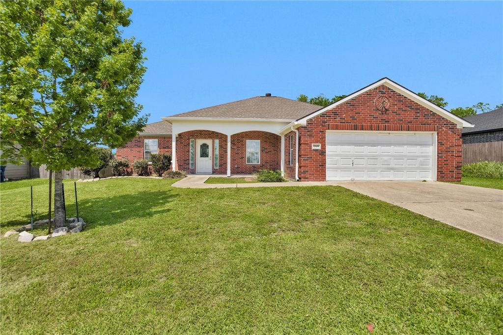 Photo of 2301 White Wing Drive, Navasota, TX 77868 (MLS # 26004385)