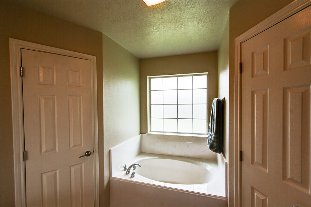 College Station, Texas 77845, United States, 4 Bedrooms Bedrooms, ,3 BathroomsBathrooms,Residential,Active,77314