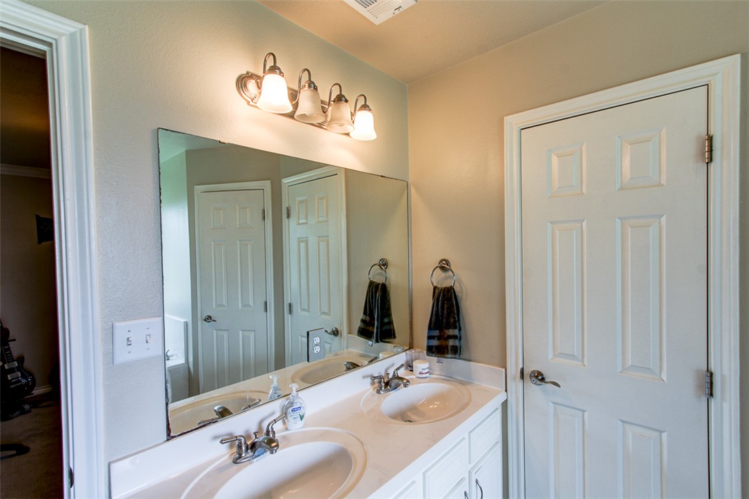 College Station, Texas 77845, United States, 4 Bedrooms Bedrooms, ,3 BathroomsBathrooms,Residential,Active,77314