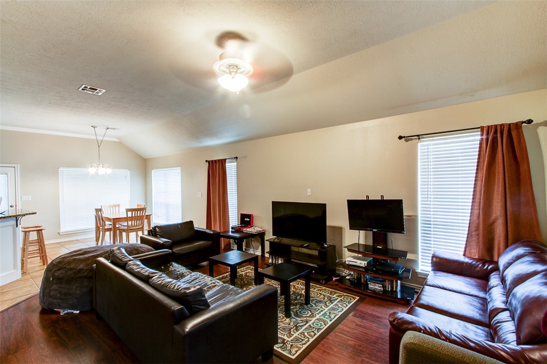 College Station, Texas 77845, United States, 4 Bedrooms Bedrooms, ,3 BathroomsBathrooms,Residential,Active,77314