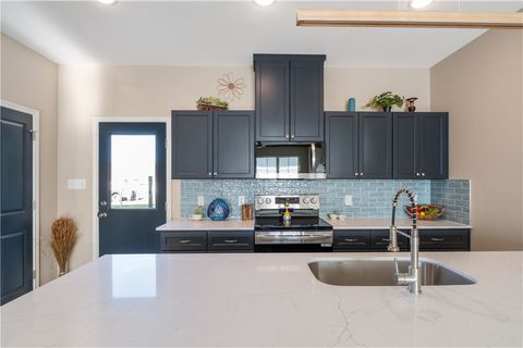 Tiny photo for 804 Parker Ave N, Bryan, TX 77803 (MLS # 26004470)