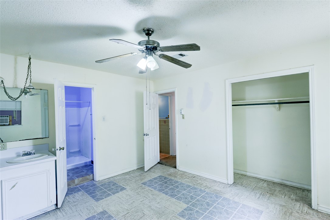 Bryan, Texas 77803, United States, 3 Bedrooms Bedrooms, ,2 BathroomsBathrooms,Residential,Active,200302