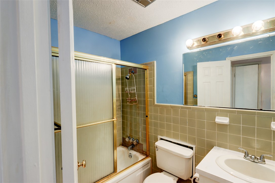 Bryan, Texas 77803, United States, 3 Bedrooms Bedrooms, ,2 BathroomsBathrooms,Residential,Active,200302