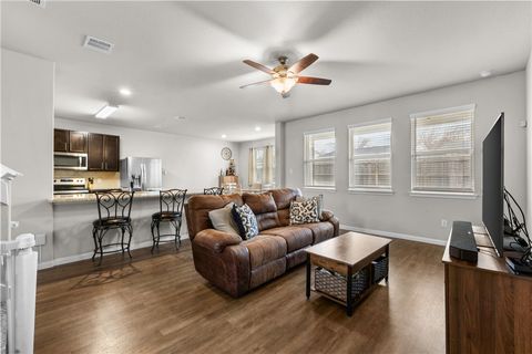 Tiny photo for 984 Crossing Drive, Bryan, TX 77803 (MLS # 26000970)