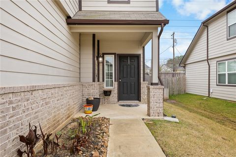 Tiny photo for 984 Crossing Drive, Bryan, TX 77803 (MLS # 26000970)