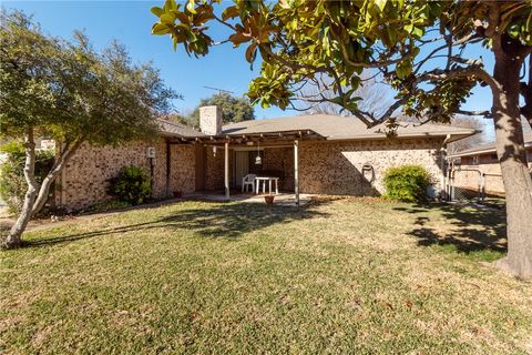 Tiny photo for 814 Madrid Drive, Other, TX 75116 (MLS # 26000132)