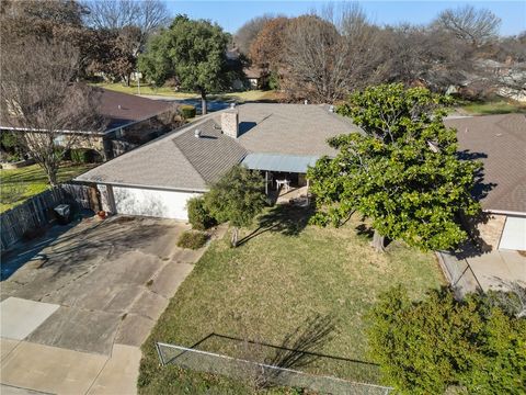 Tiny photo for 814 Madrid Drive, Other, TX 75116 (MLS # 26000132)