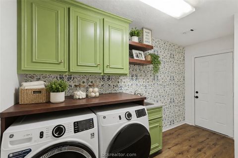 Tiny photo for 2507 Faulkner Drive, College Station, TX 77845 (MLS # 26005478)