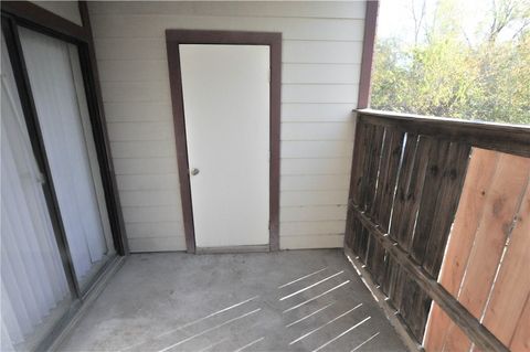 Tiny photo for 1107 Verde Drive #76, Bryan, TX 77801 (MLS # 25013059)