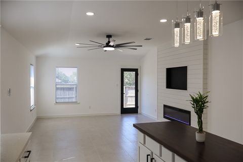 Tiny photo for 905 Whitewing Lane, College Station, TX 77845 (MLS # 25011165)