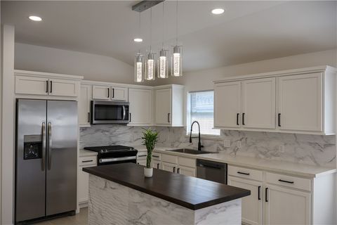 Tiny photo for 905 Whitewing Lane, College Station, TX 77845 (MLS # 25011165)