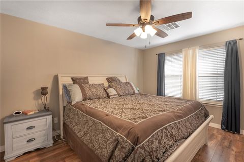 Tiny photo for 106 N Hills Circle, Franklin, TX 77856 (MLS # 25012443)