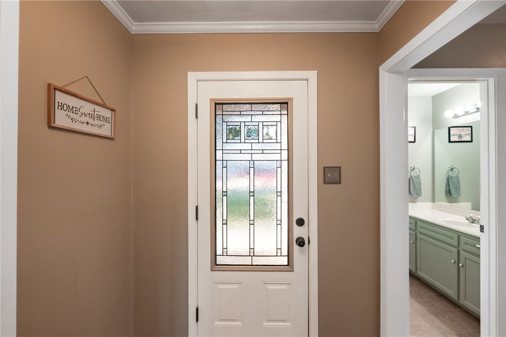 Photo of 106 N Hills Circle, Franklin, TX 77856 (MLS # 25012443)