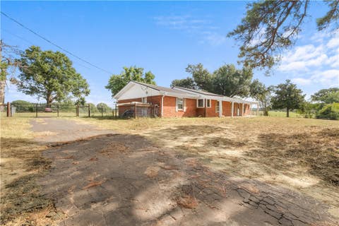 Photo of 1310 Spur 324, Tennessee Colony, TX 75861 (MLS # 26010582)