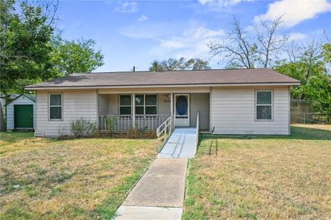 Photo of 2104 Northside Drive, Bryan, TX 77803 (MLS # 26011002)