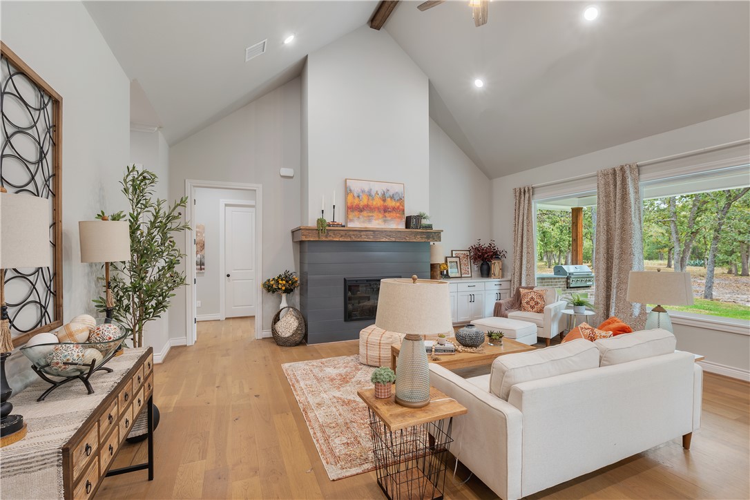 5529 Woodland Park Drive