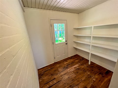 Tiny photo for 516 Roundabout Road RD, Huntsville, TX 77320 (MLS # 26009317)