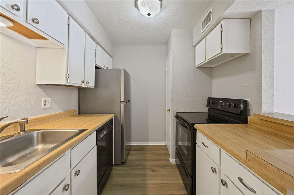 Photo of 904 University Oaks Boulevard #148, College Station, TX 77840 (MLS # 26009967)