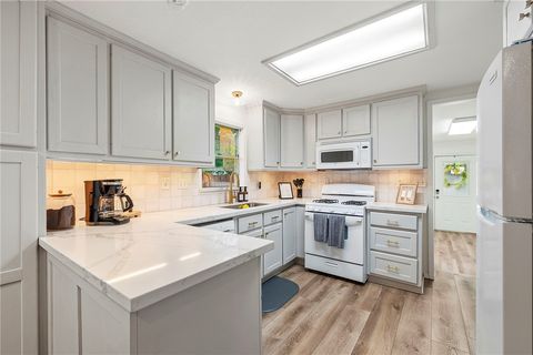Tiny photo for 1520 Baker Avenue, Bryan, TX 77803 (MLS # 26006040)