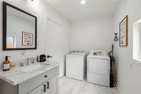 Tiny photo for 1520 Baker Avenue, Bryan, TX 77803 (MLS # 26006040)