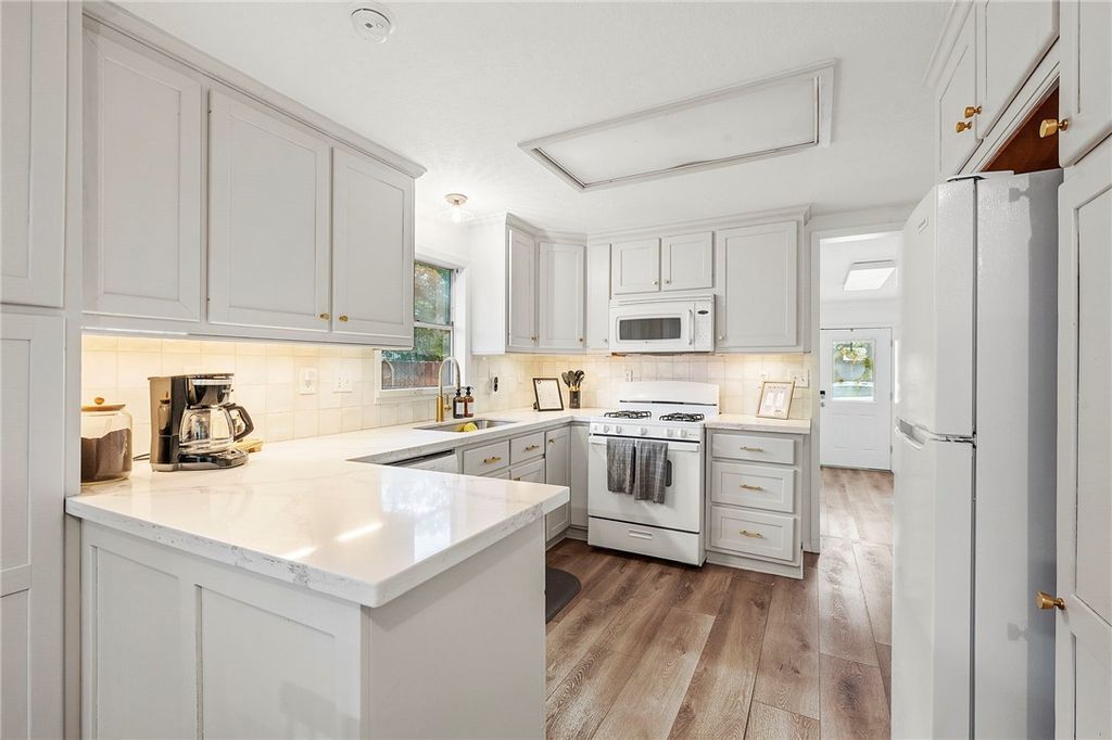 Photo of 1520 Baker Avenue, Bryan, TX 77803 (MLS # 26006040)