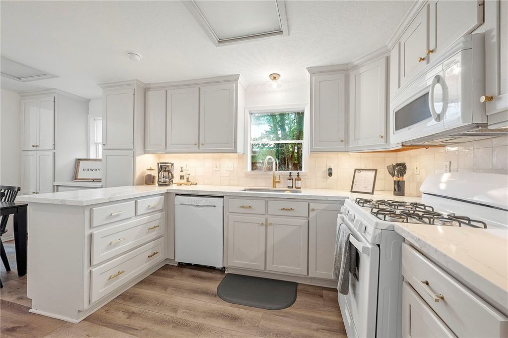 Photo of 1520 Baker Avenue, Bryan, TX 77803 (MLS # 26006040)