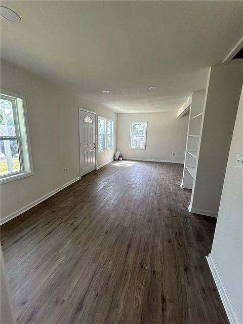 Tiny photo for 915 W 28th Street, Bryan, TX 77803 (MLS # 26006530)