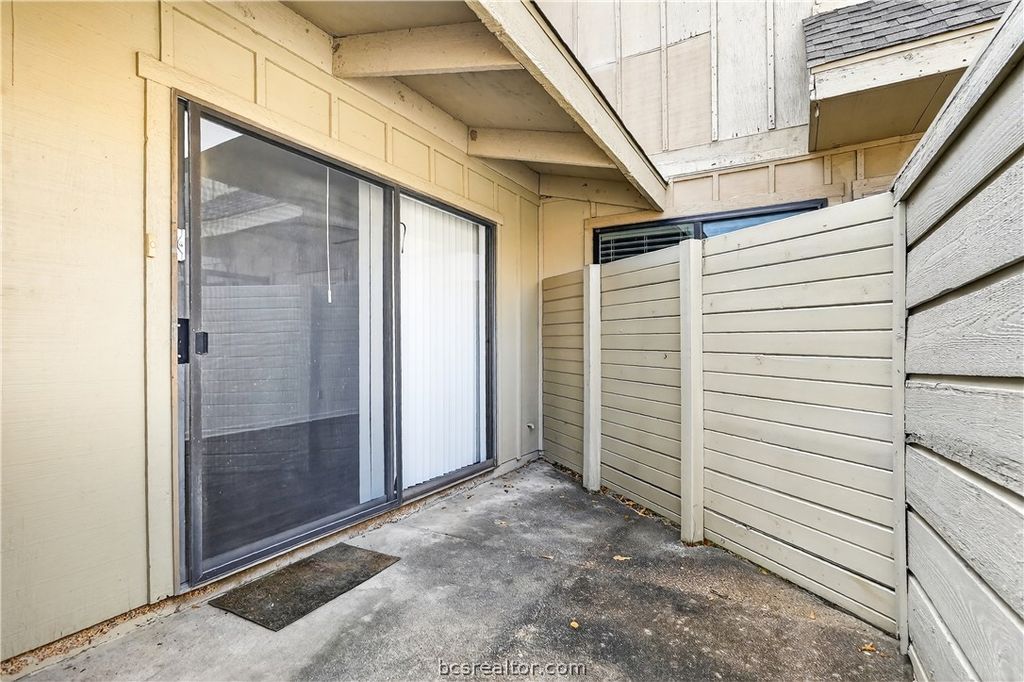 Photo of 4401 Carter Creek Parkway #13, Bryan, TX 77802 (MLS # 26002325)