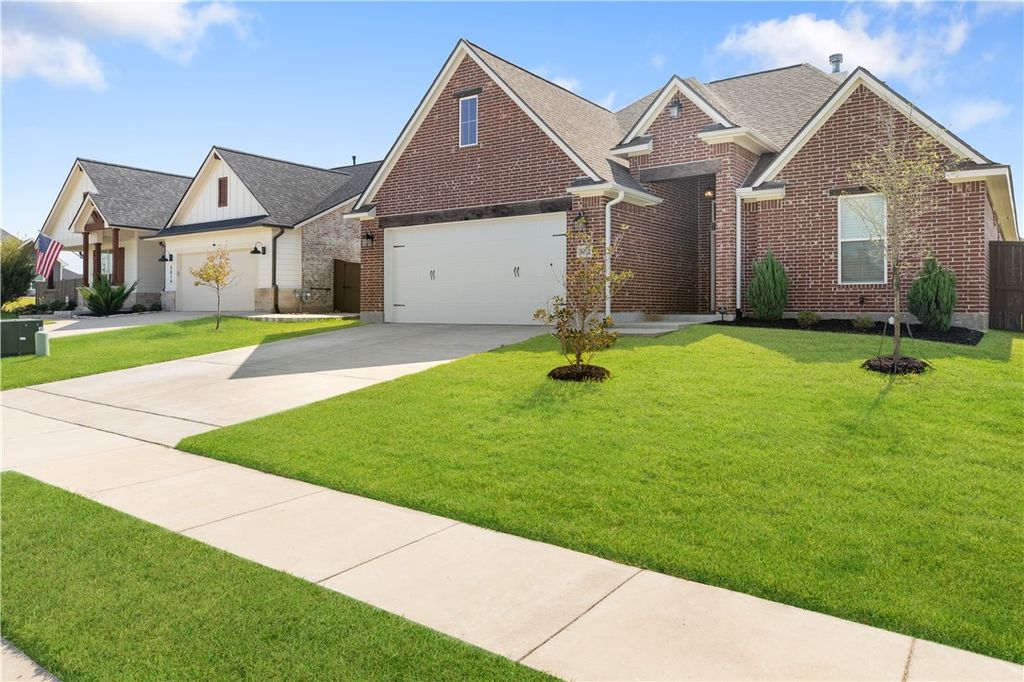 Photo of 5012 Greyrock Drive, Bryan, TX 77802 (MLS # 25010522)