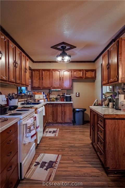 Tiny photo for 23 Casper Place, Hilltop Lakes, TX 77871 (MLS # 26004922)