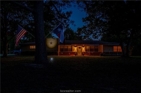 Photo of 23 Casper Place, Hilltop Lakes, TX 77871 (MLS # 26004922)