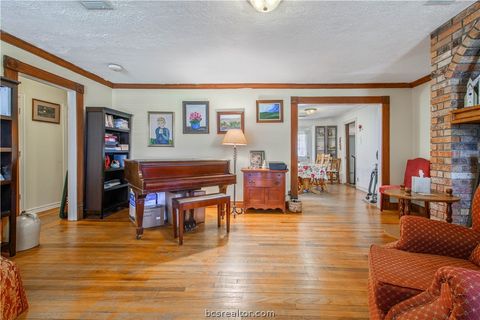 Tiny photo for 706 Edgemore Drive, Bryan, TX 77802 (MLS # 26002511)