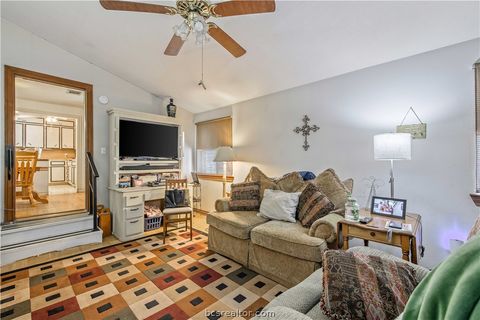 Tiny photo for 706 Edgemore Drive, Bryan, TX 77802 (MLS # 26002511)