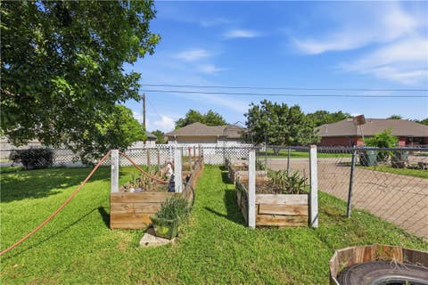 Tiny photo for 1614 Luza Street, Bryan, TX 77802 (MLS # 26010010)