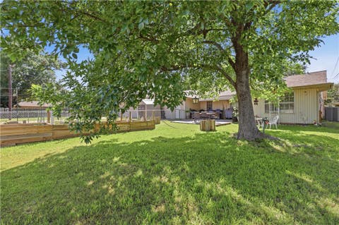 Tiny photo for 1614 Luza Street, Bryan, TX 77802 (MLS # 26010010)