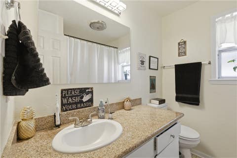 Tiny photo for 1614 Luza Street, Bryan, TX 77802 (MLS # 26010010)