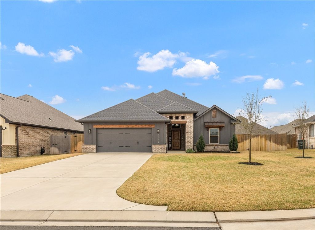 Photo of 2913 Captain Court, Bryan, TX 77808 (MLS # 26002237)